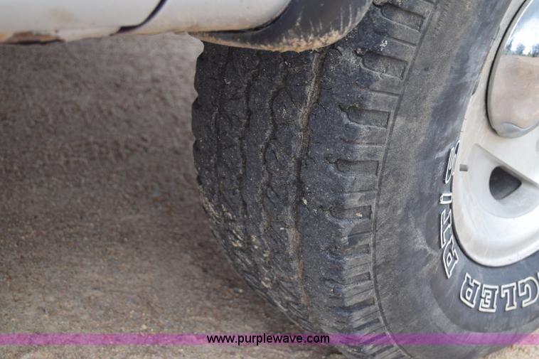 image for item J6556 2001 Ford F150 SuperCab pickup truck