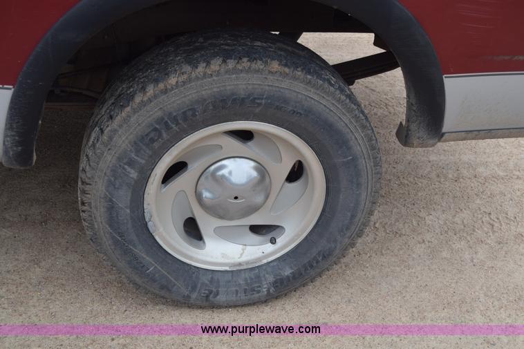 image for item J6556 2001 Ford F150 SuperCab pickup truck