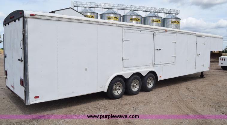 image for item J6575 1990 Pace toy hauler trailer