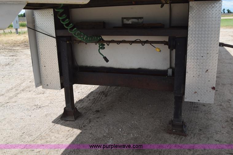 image for item J6575 1990 Pace toy hauler trailer