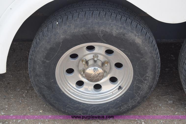 image for item J6575 1990 Pace toy hauler trailer