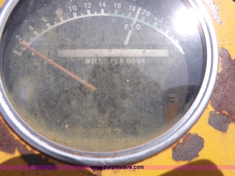 image for item J6964 John Deere 5010 tractor