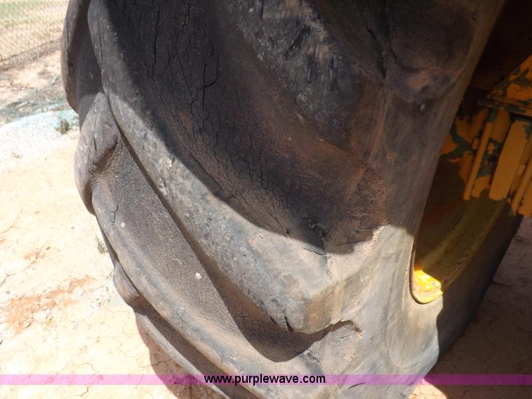 image for item J6964 John Deere 5010 tractor