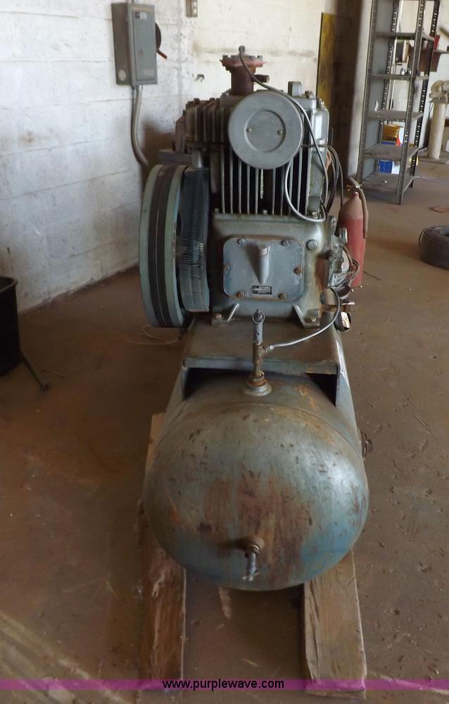 image for item J6971 Air King air compressor