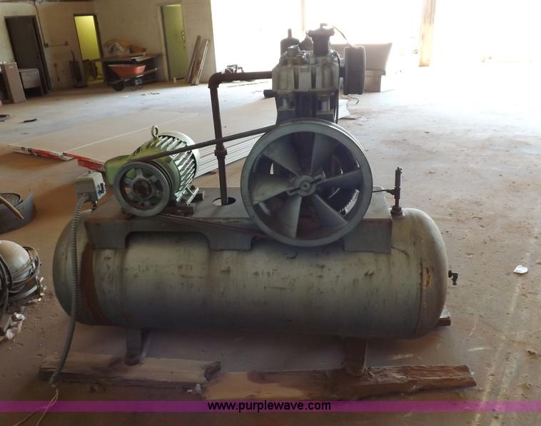 image for item J6971 Air King air compressor
