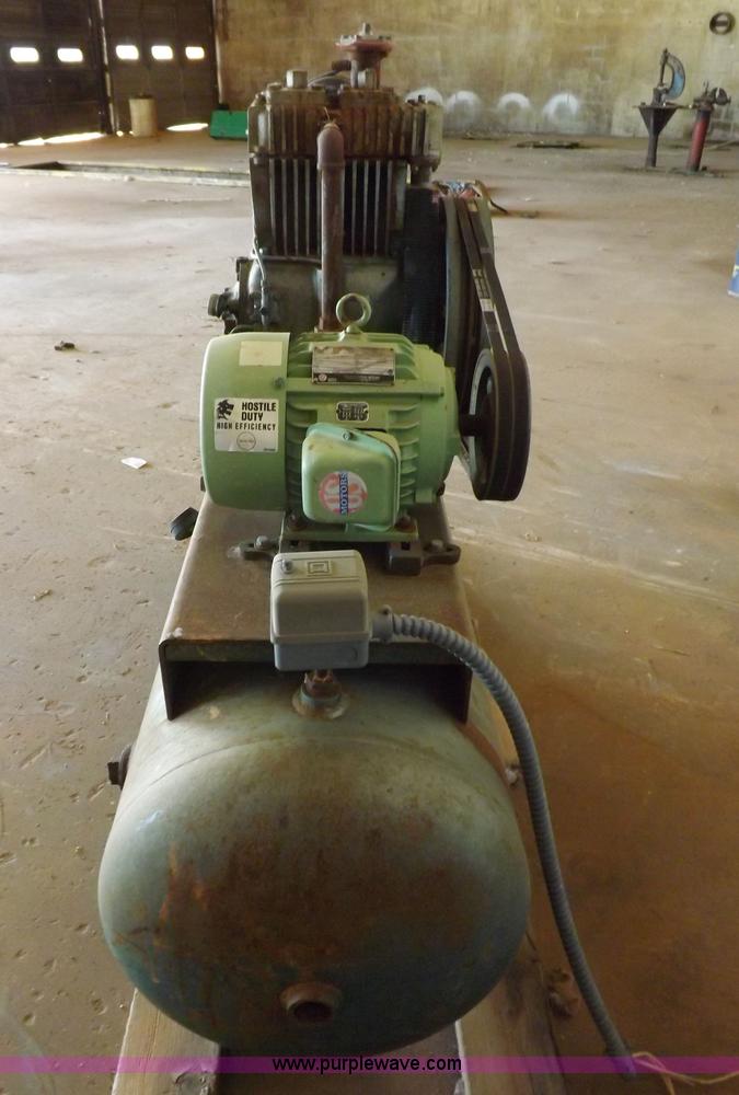 image for item J6971 Air King air compressor