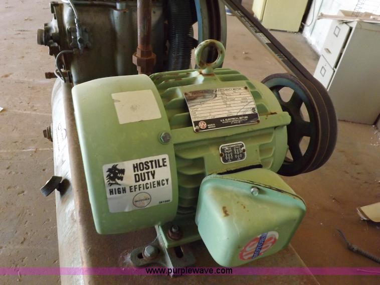 image for item J6971 Air King air compressor