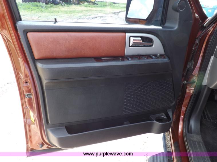 image for item J6998 2008 Ford Expedition King Ranch SUV