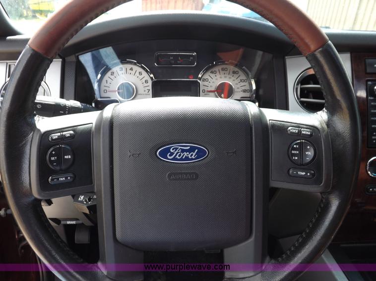 image for item J6998 2008 Ford Expedition King Ranch SUV