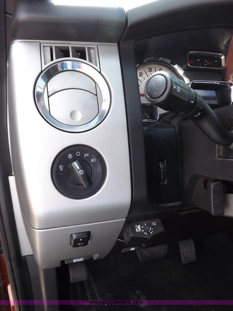 image for item J6998 2008 Ford Expedition King Ranch SUV