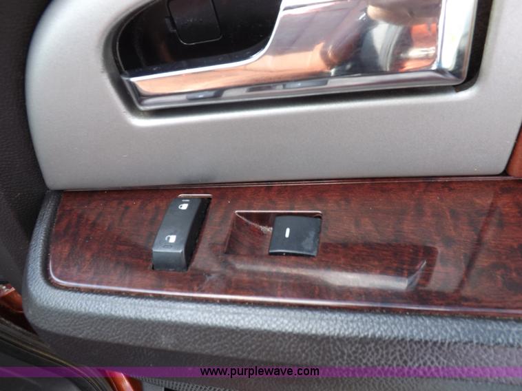 image for item J6998 2008 Ford Expedition King Ranch SUV