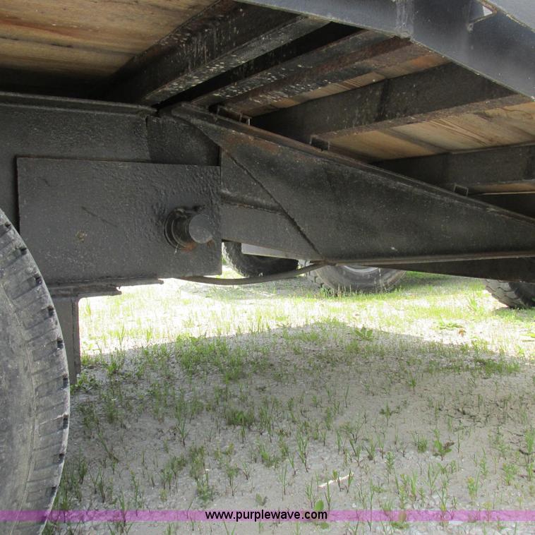 image for item K2161 1996 M&M hydraulic tilt deck trailer