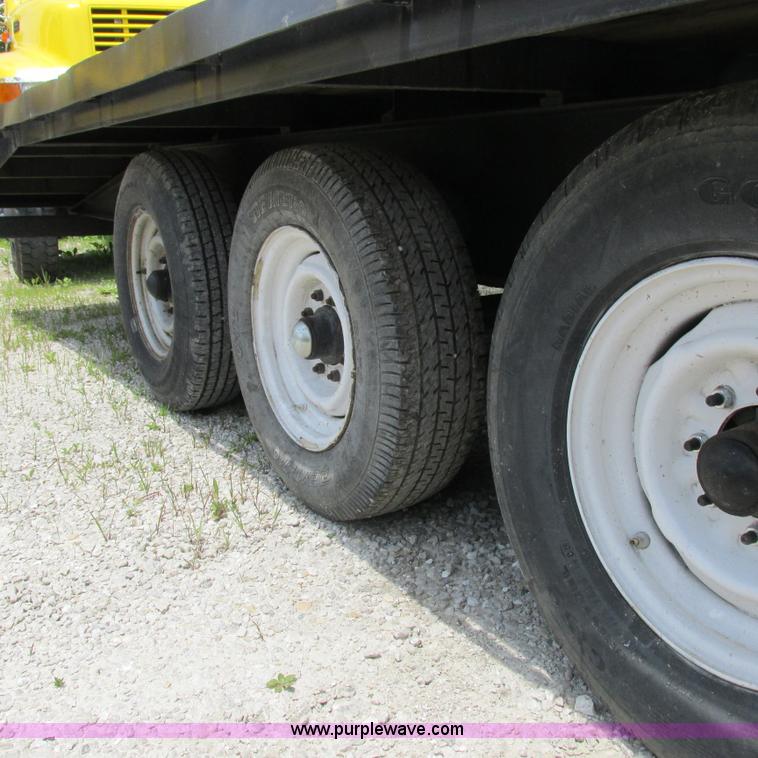 image for item K2161 1996 M&M hydraulic tilt deck trailer