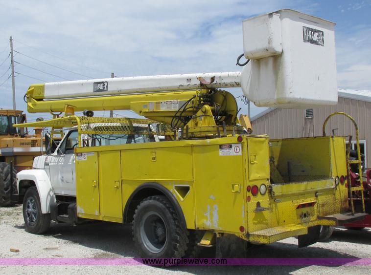 image for item K2162 1993 Ford F700 bucket truck