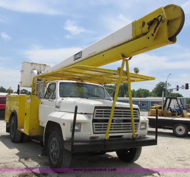 image for item K2162 1993 Ford F700 bucket truck