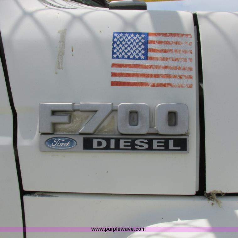 image for item K2162 1993 Ford F700 bucket truck