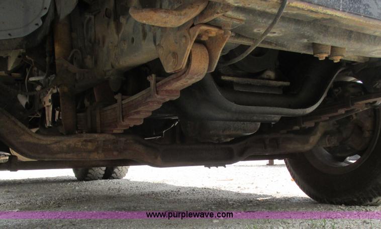 image for item K2162 1993 Ford F700 bucket truck