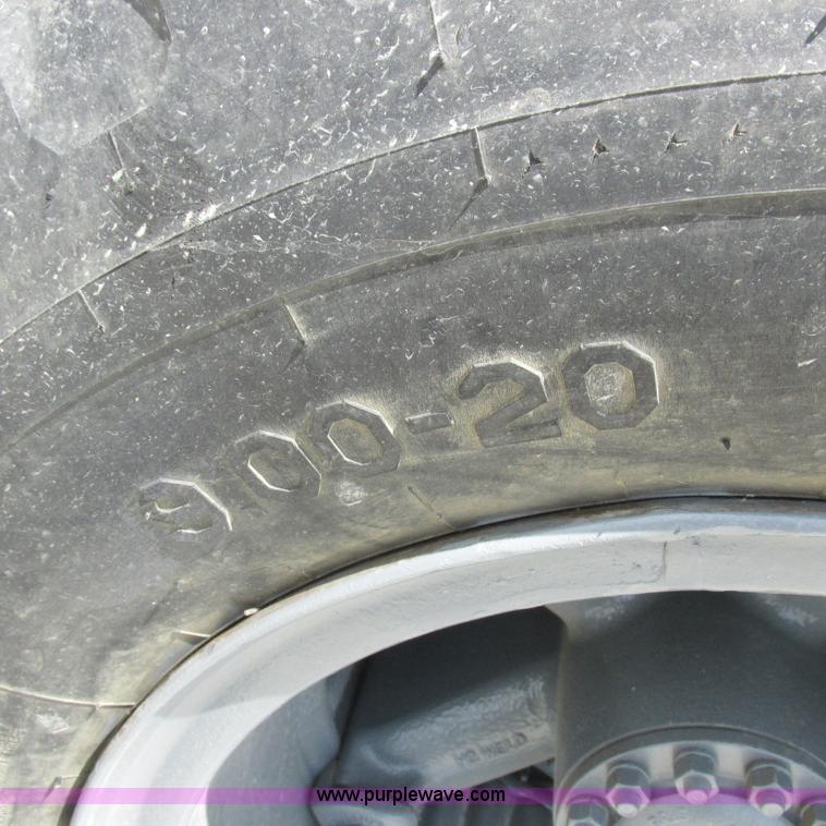 image for item K2162 1993 Ford F700 bucket truck