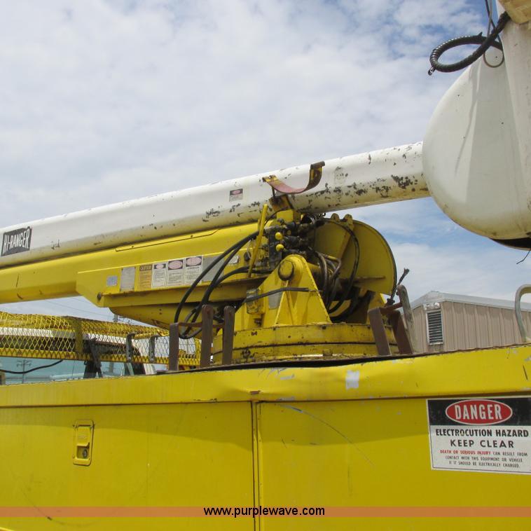 image for item K2162 1993 Ford F700 bucket truck