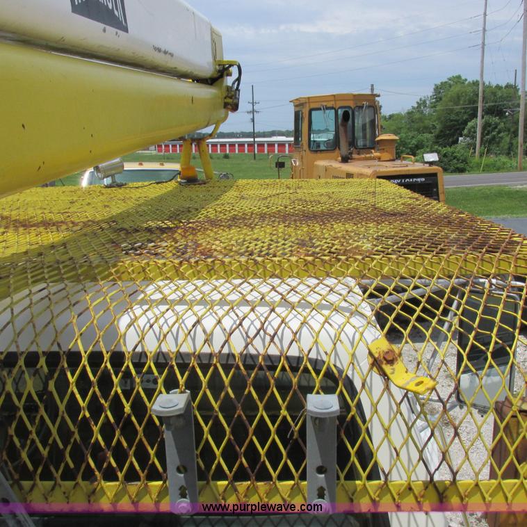 image for item K2162 1993 Ford F700 bucket truck