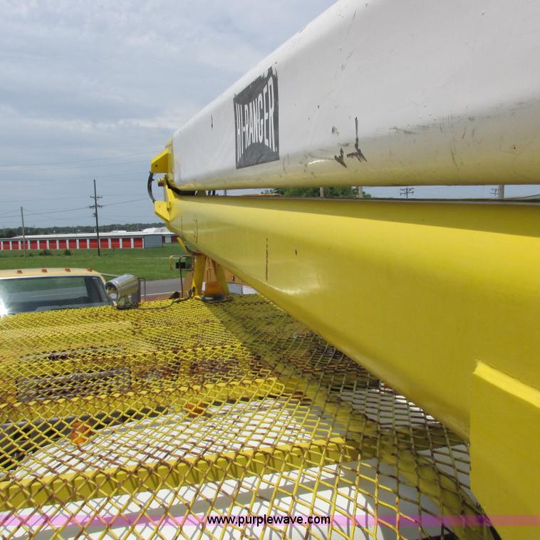 image for item K2162 1993 Ford F700 bucket truck