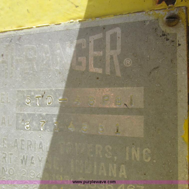 image for item K2162 1993 Ford F700 bucket truck