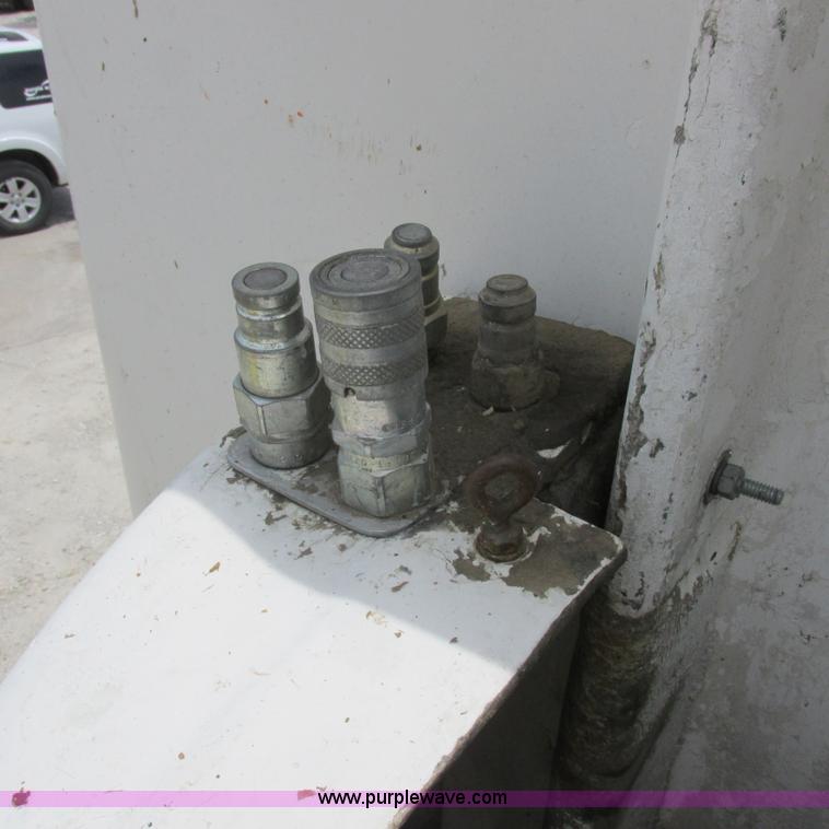 image for item K2162 1993 Ford F700 bucket truck