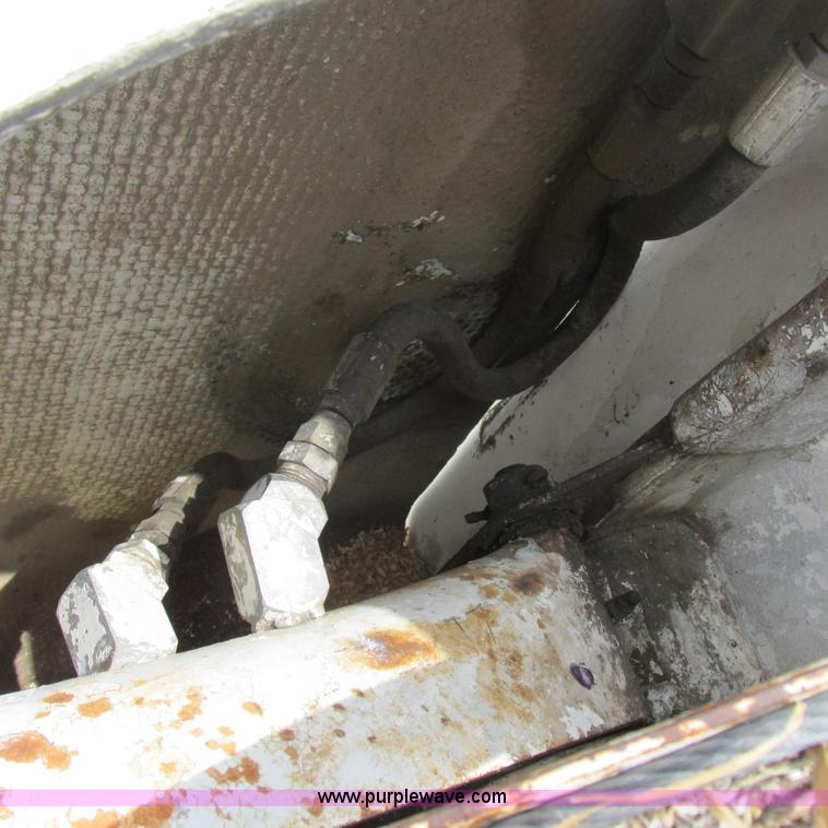 image for item K2162 1993 Ford F700 bucket truck