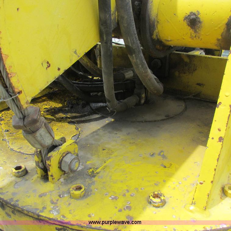 image for item K2162 1993 Ford F700 bucket truck