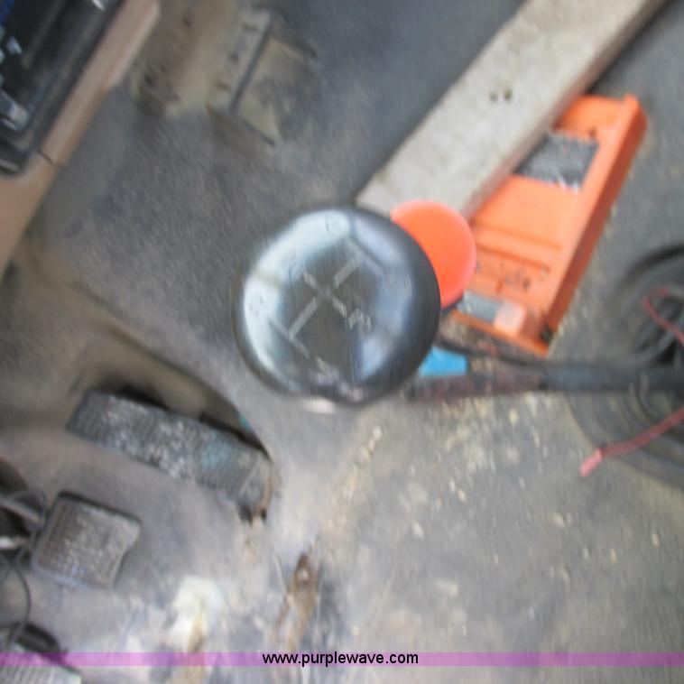 image for item K2162 1993 Ford F700 bucket truck