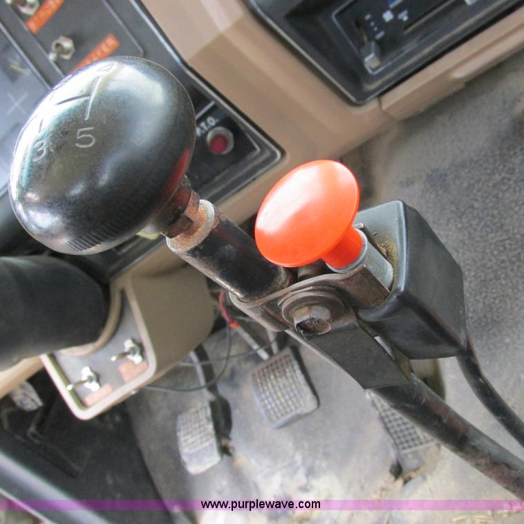 image for item K2162 1993 Ford F700 bucket truck