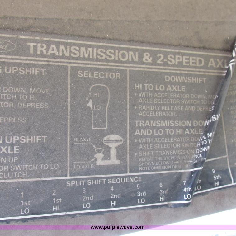 image for item K2162 1993 Ford F700 bucket truck