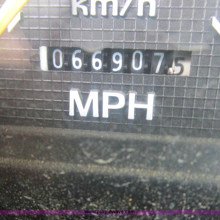 image for item K2163 1988 Ford F600 flatbed truck