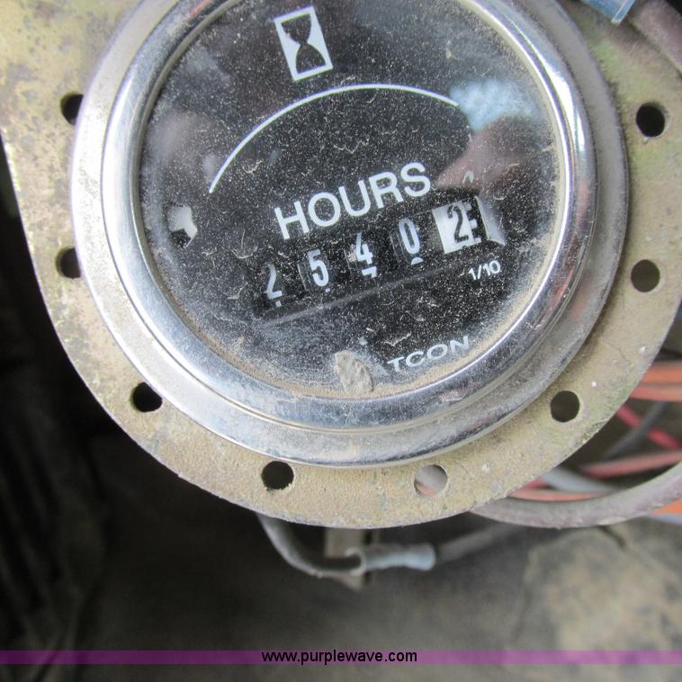 image for item K2163 1988 Ford F600 flatbed truck