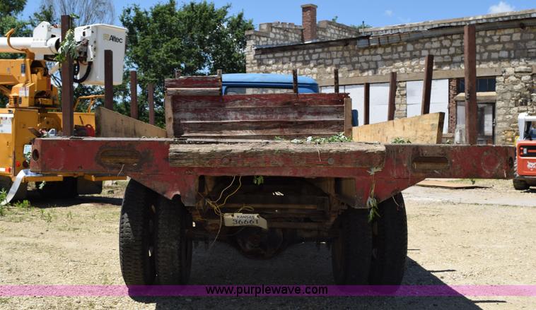 image for item K6020 1957 Chevrolet 6500 flatbed truck