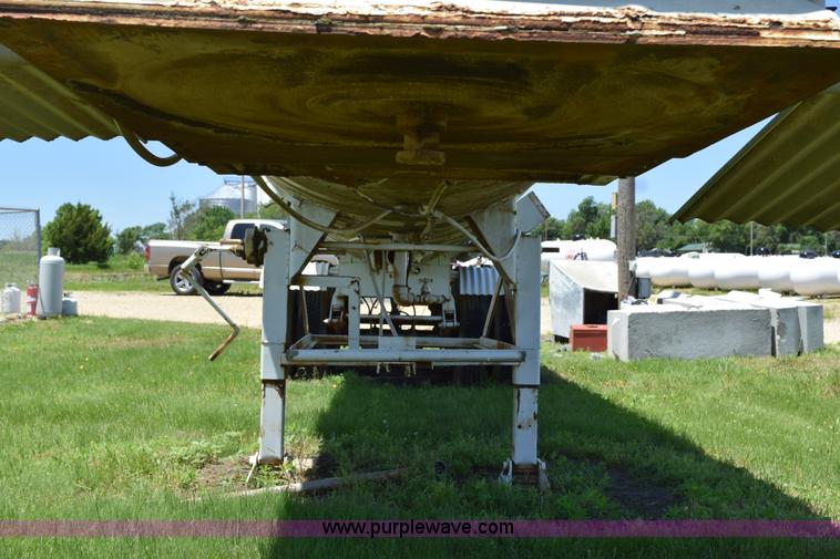 image for item K6026 1958 Riley-Beaird propane tank trailer