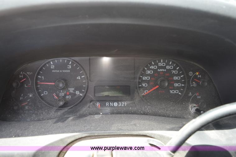 image for item K6100 2006 Ford F550 service truck