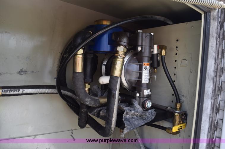 image for item K6100 2006 Ford F550 service truck