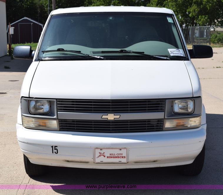 image for item K6104 1997 Chevrolet Astro van