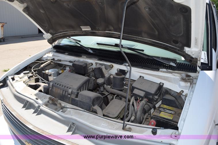 image for item K6104 1997 Chevrolet Astro van