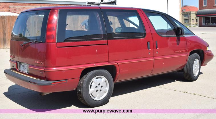 image for item K6105 1992 Chevrolet Lumina APV van