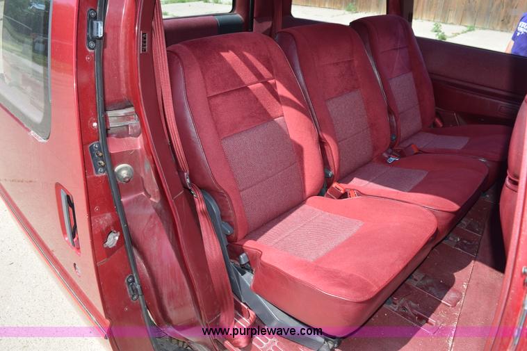 image for item K6105 1992 Chevrolet Lumina APV van