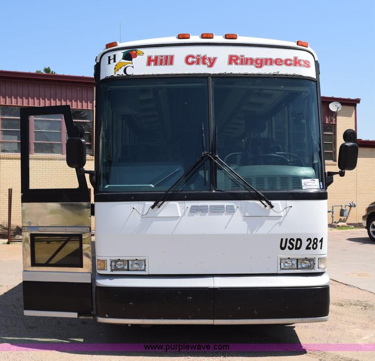 image for item K6106 1989 MCI 102C3 charter bus