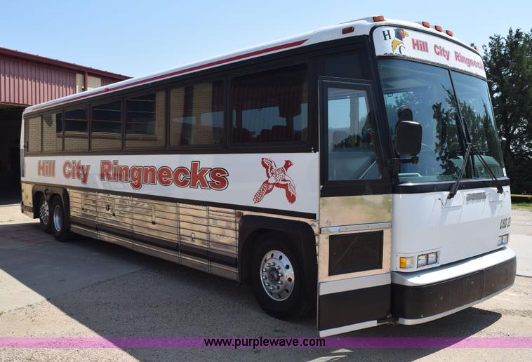 image for item K6106 1989 MCI 102C3 charter bus