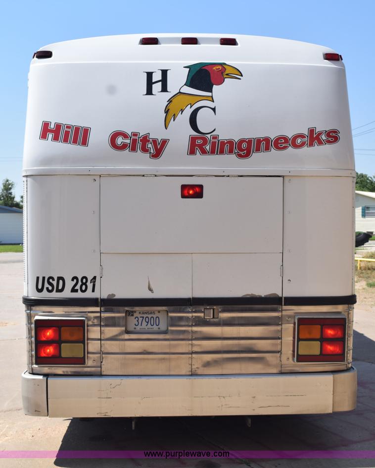 image for item K6106 1989 MCI 102C3 charter bus