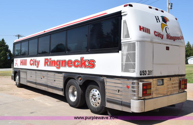 image for item K6106 1989 MCI 102C3 charter bus