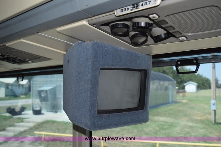 image for item K6106 1989 MCI 102C3 charter bus