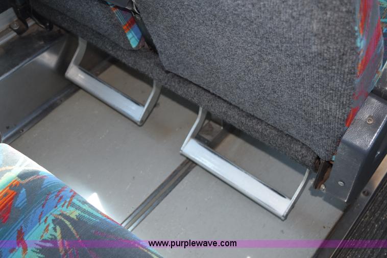 image for item K6106 1989 MCI 102C3 charter bus