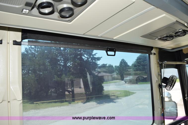 image for item K6106 1989 MCI 102C3 charter bus