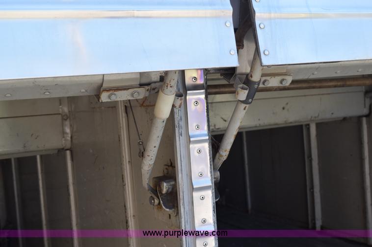 image for item K6106 1989 MCI 102C3 charter bus